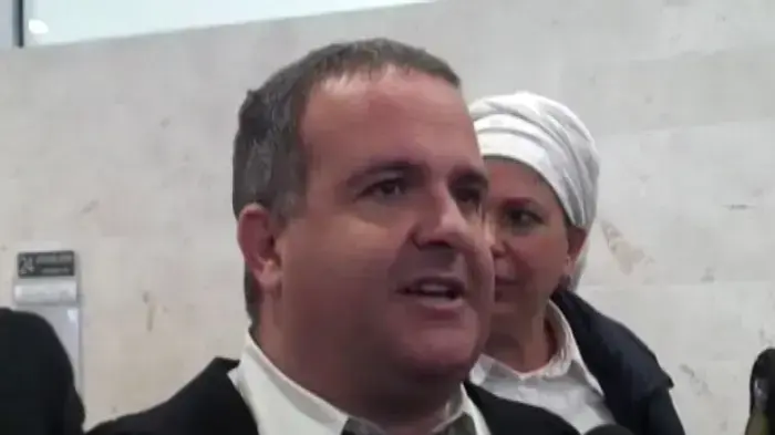 ביהמ"ש מחוזי פתח תקווה נטליה קרליק אבי כהן משפט דיון