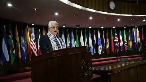 אבו מאזן נואם בכנס כלכלי בדרום אמריקה אבו מאזן נואם בכנס כלכלי בדרום אמריקה