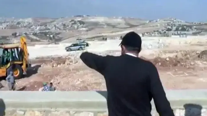 המתנחלים ניסו למנוע חלוקת צווי הפסקת עבודה