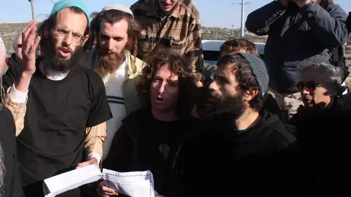רבנים נפגשו עם נציגי כפר יאסוף בשומרון דצמבר 2009 רבנים נפגשו עם נציגי כפר יאסוף בשומרון דצמבר 2009