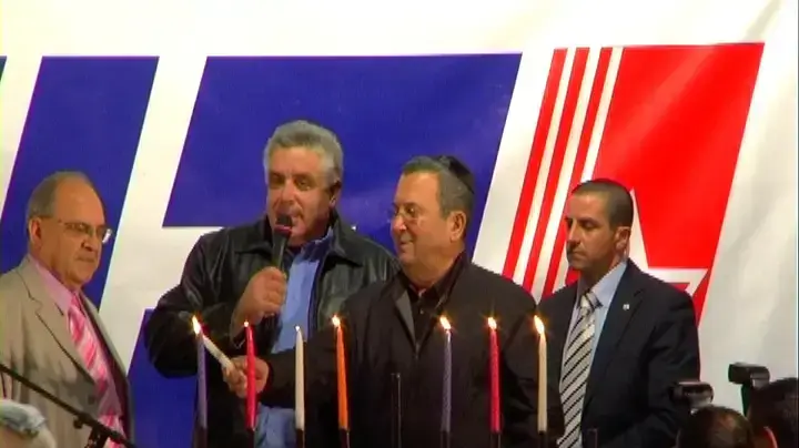 "לפני החלטות מדיניות קשות"