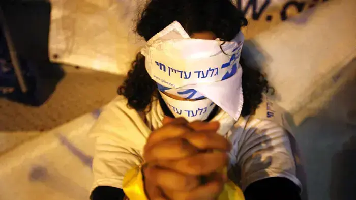 שבעיית השרים הבכירים נפגשת במשרד ראש הממשלה לדיון בנושא גלעד שליט דצמבר 2009
