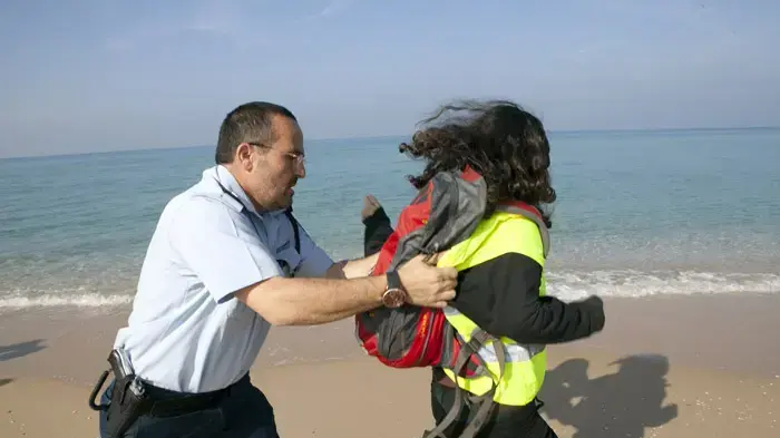 16 מפגינים של אנרכיסטים נגד הגדר נעצרו בניסיון לשבור את המצור על עזה דצמבר 2009 