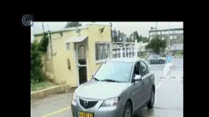 סגן צעיר נתפס כאשר הוא נוהג ברכב גנוב