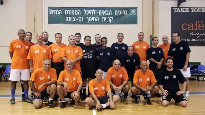 משחק ידידות בין ספ"כ מחוז מרכז לבין התקשורת ינואר 2010 משחק ידידות בין ספ"כ מחוז מרכז לבין התקשורת ינואר 2010