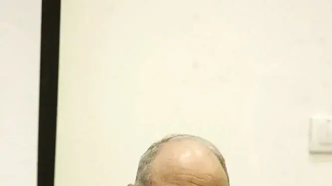 מאיר דכן נואם בפני ועדת גורן פברואר 2010