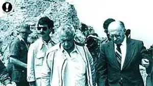 בגין ושרון במבצר הבופור במהלך מלחמת לבנון יוני 1982 בגין ושרון במבצר הבופור במהלך מלחמת לבנון יוני 1982