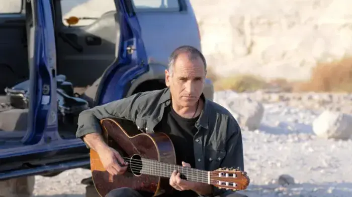 דיויד ברוזה בפרסומת לביטוח ישיר דיויד ברוזה בפרסומת לביטוח ישיר