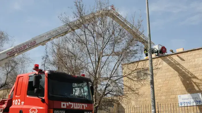 תרגיל הדמיית רעידת אדמה בבית הספר היסודי גאולים פברואר 2010