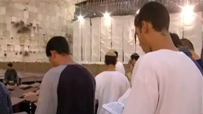 בעקבות פרשת הרב אלון, נערכו תפילות בכותל