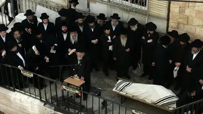 מסע הלוויה של מנחם פרוש פברואר 2010