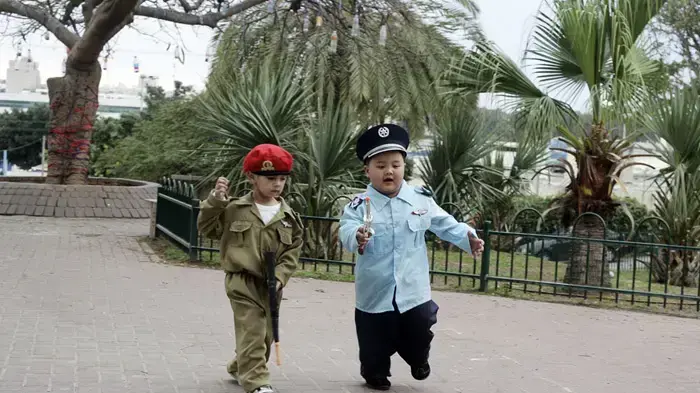 חגיגות פורים של ילדי העובדים הזרים פברואר 2010 
