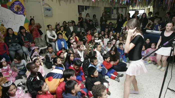 חגיגות פורים של ילדי העובדים הזרים פברואר 2010 