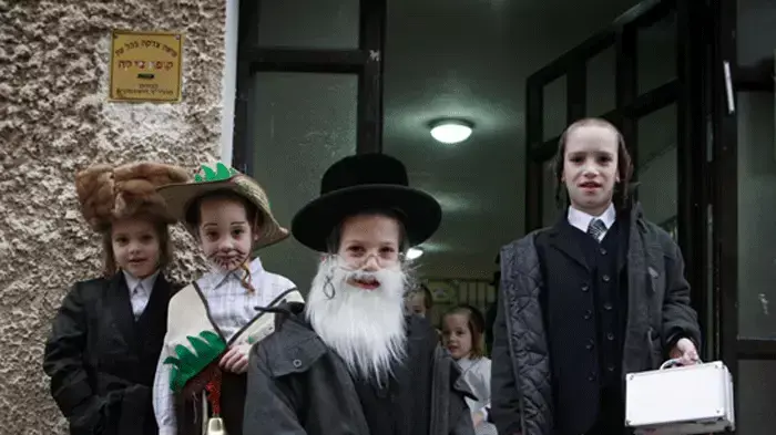 פורים, פברואר 2010