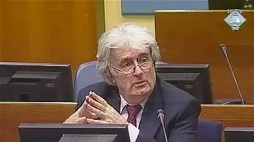 ראדובן קראדז'יץ' בנאום הפתיחה שלו בבית המשפט הבינלאומי לפשעים בהאג