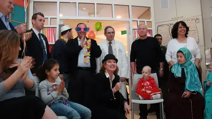 חברי סיעת קדימה בביקור במרכז הרפואי שניידר לרפואת ילדים לרגל חג פורים- פברואר 2010 