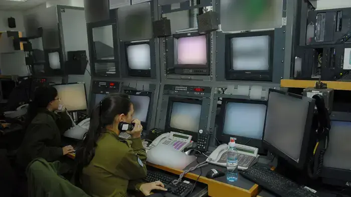 חמ"ל התצפיתניות של חיל האיסוף הקרבי בכיסופים חמ"ל התצפיתניות של חיל האיסוף הקרבי בכיסופים