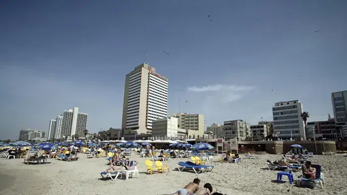 חוף הים בתל אביב מרץ 2010