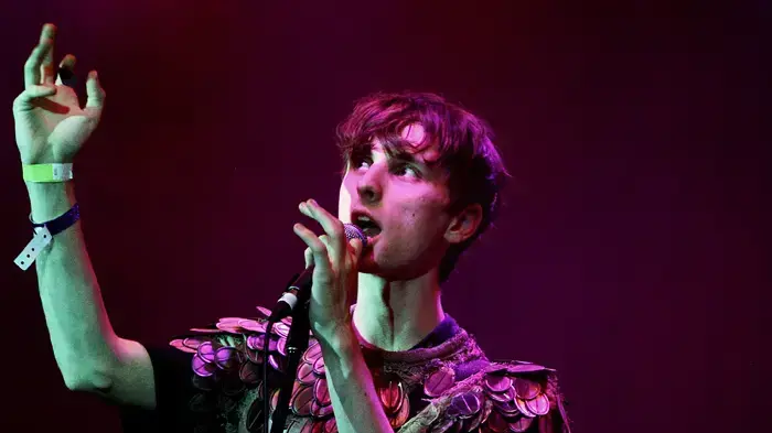 ג'ק בארנט מלהקת These New Puritans ג'ק בארנט מלהקת These New Puritans