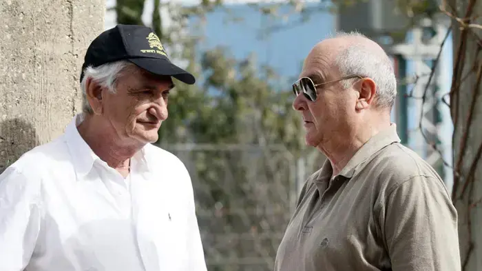 יאנוש בן גל , הלוויה של דוד קמחי מרץ 2010 יאנוש בן גל , הלוויה של דוד קמחי מרץ 2010