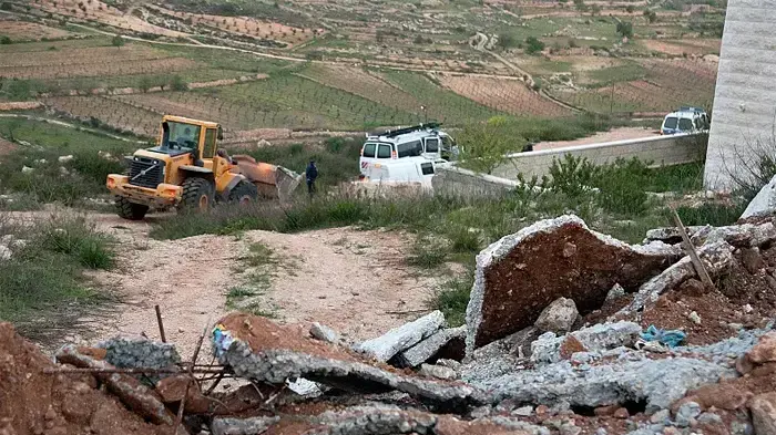 הריסת מבנים על ידי המנהל האזרחי באפרת שבגוש עציון- מרץ 2010