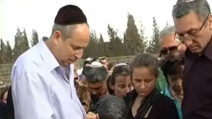 הובא למנוחות אריק עופר בן ה-12 שנדרס למוות