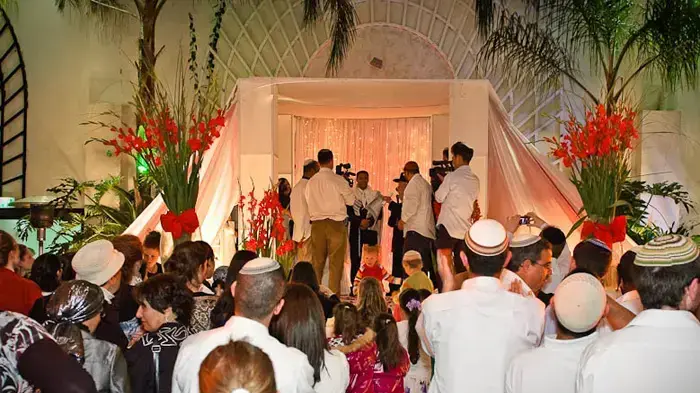 חופת חתונתם של אמיתי עמיר ואביטל טרימבובלר