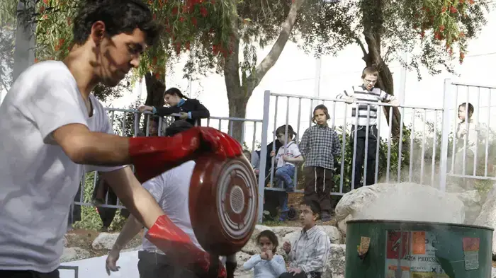הגעלת כלים של עמותת חסדי נעמי מרץ 2010