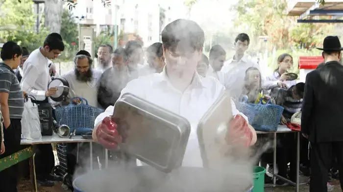 הגעלת כלים של עמותת חסדי נעמי מרץ 2010