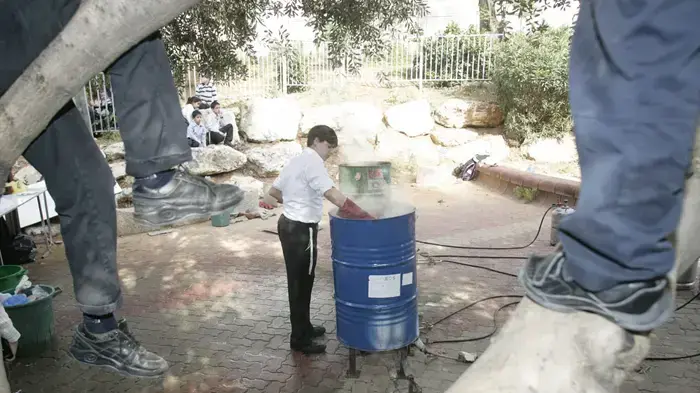 הגעלת כלים של עמותת חסדי נעמי מרץ 2010