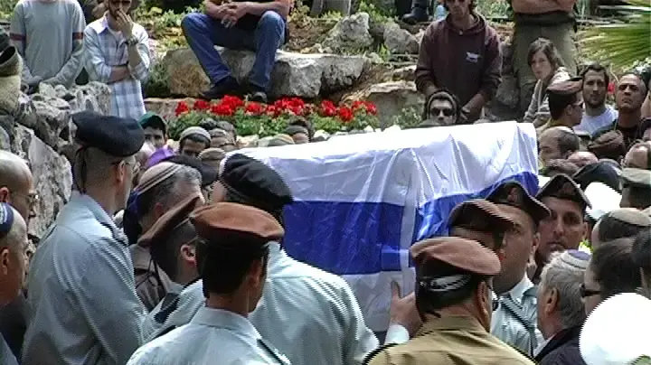 אמו של רס"ן פרץ בהלוויה: הוא היה עמוד האש שלי