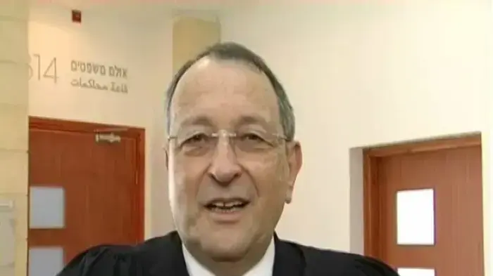 עו"ד אורי קורב חוזר לדיוני משפט אולמרט