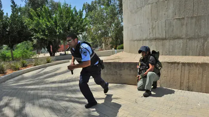 תרגיל "מלאכי עליון" של המשטרה שנערך ברחבי תל אביב  אפריל 2010 