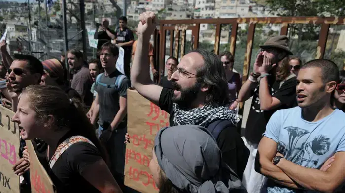 צעדת הימין היום בכפר סילוואן ביוזמתם של איתמר בן גביר וברוך מרזל- אפריל 2010 