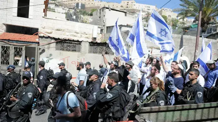צעדת הימין היום בכפר סילוואן ביוזמתם של איתמר בן גביר וברוך מרזל- אפריל 2010 