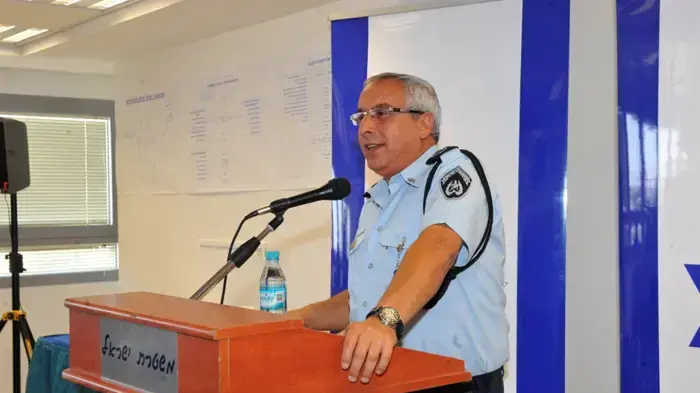 ראש אגף התנועה ניצב אבי בן-חמו חונך את מרכז הפניות לנהגים ראש אגף התנועה ניצב אבי בן-חמו חונך את מרכז הפניות לנהגים