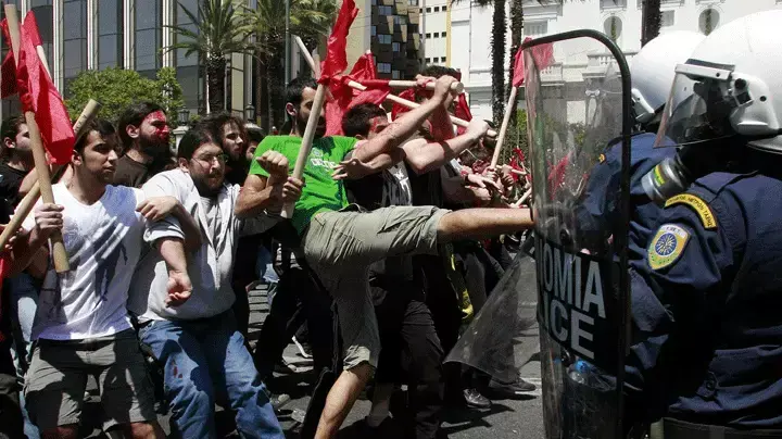 התפרעויות באתונה לרגל ה-1 במאי 2010