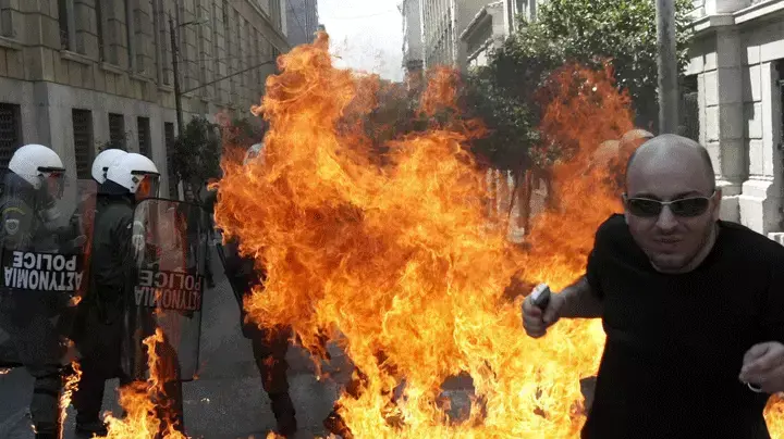 התפרעויות באתונה לרגל ה-1 במאי 2010