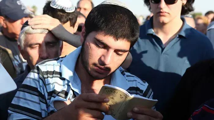  הלווית אריק רפאילוב בבאר שבע