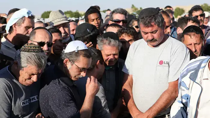  הלווית אריק רפאילוב בבאר שבע