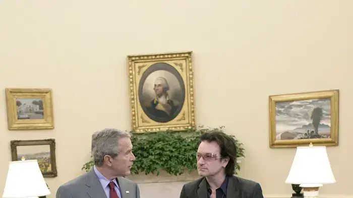 בונו עם ג'ורג' בוש הבן, 2005