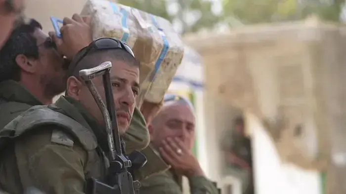 מילואים בעין המצלמה