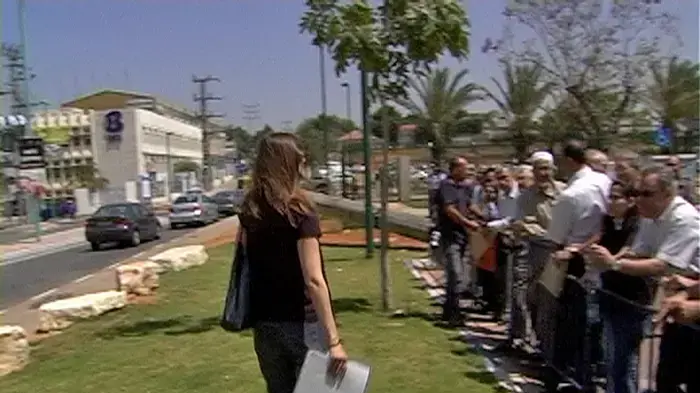 מאות הפגינו נגד מעצר עומר סעיד ואמיר מח'ול