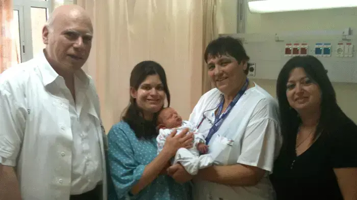 הצעירה שנולדה כפגה שבה לביה"ח ללדת תינוקת בריאה