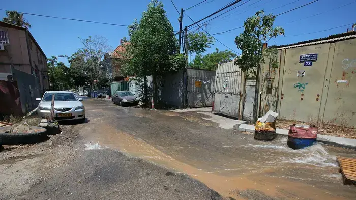 הצפה ברחובות נווה צדק מאי 2010