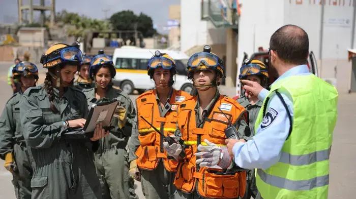 תרגיל בבית הספר הלאומי לחילוץ והצלה של פיקוד העורף
