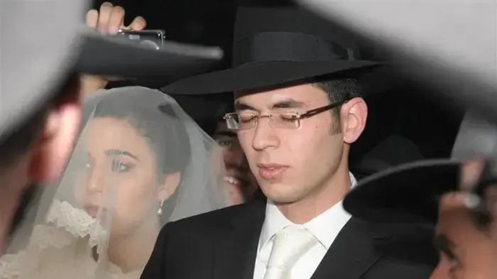 אריה דרעי השיא את ביתו דסי דרעי - מאי 2010