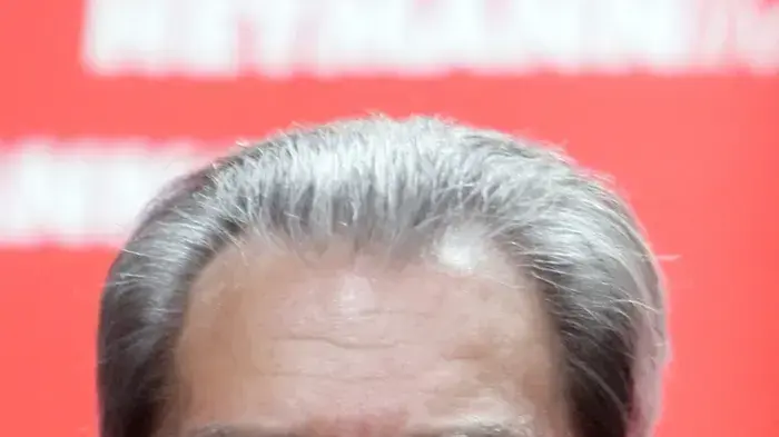 פול אוסטר פול אוסטר