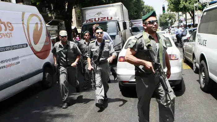 התרעת פיגוע בכיכר דיזינגוף בתל אביב וחיפושים אחר חשודים וחפצים חשודים  מאי 2010 