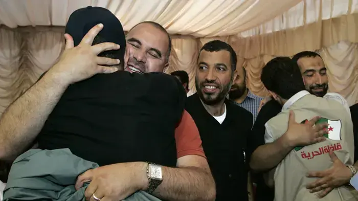 פעילי המשט משוחררים מישראל ומגיעים לירדן 